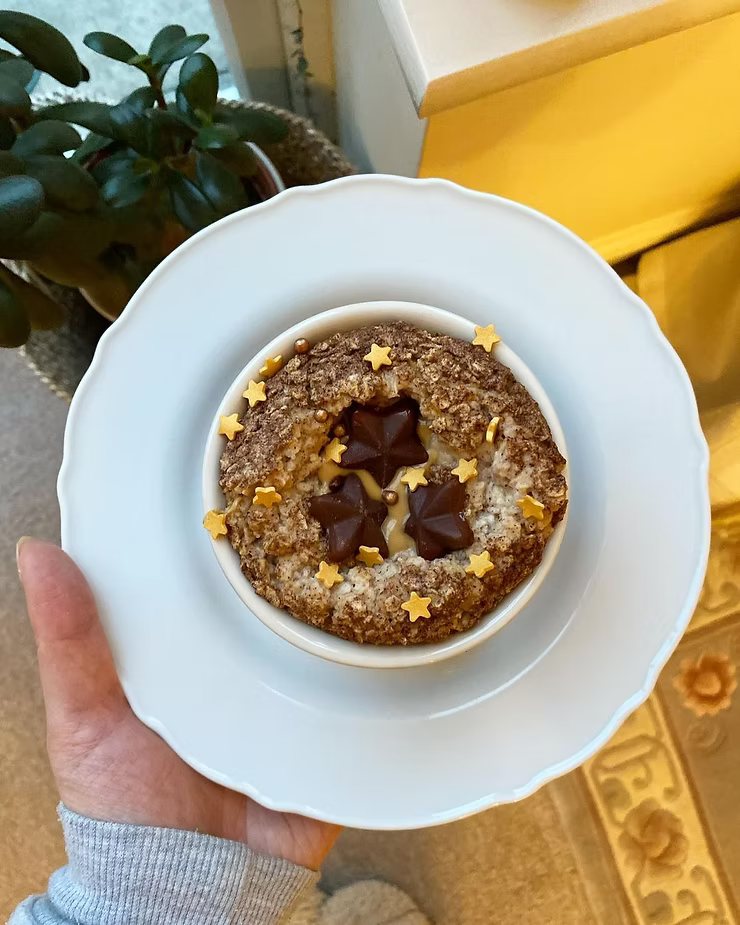 Baked Oats with Peanut, Baobab and Chocolate Stars