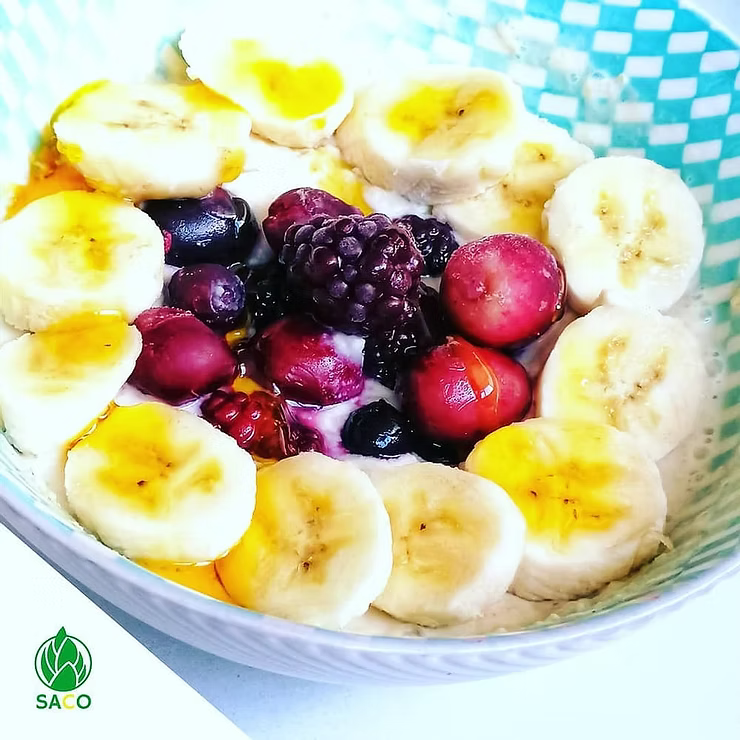 Banana Baobab Porridge with Forest Berries